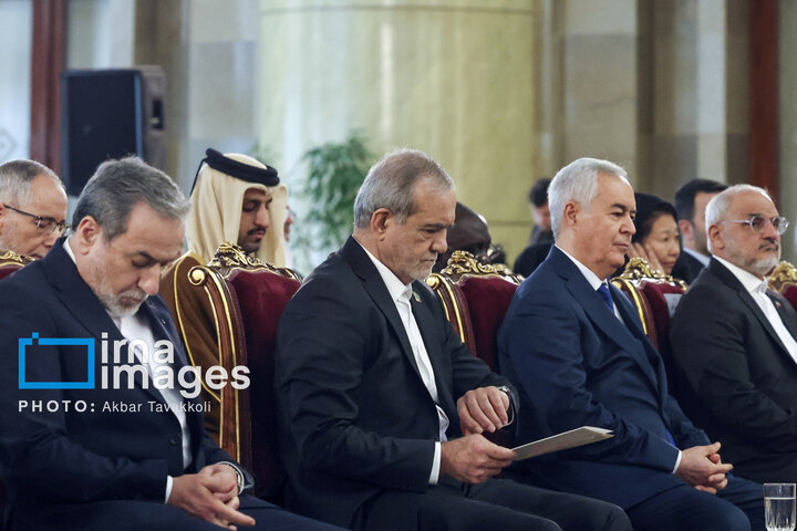 အစ္စလာမ် တော်လှန်ရေး အောင်ပွဲ နှစ်ပတ်လည်နေ့တွင် ကျင်းပသော «  စလာမ် ဆိုဖရာ  » အခမ်းအနား ကျင်းပ  ။ ။ Photos