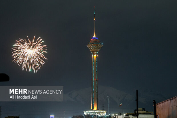 အစ္စလာမ်တော်လှန်ရေးအောင်ပွဲ ၄၇ နှစ်မြောက် နှစ်ပတ်လည်အချိန်အခါ တွင်  အီရန်နိုင်ငံ၌ အလ္လာဟ်ဟို အက္က်ဗရ် ၏ ကြွေးကြော်သံများဖြင့် ပဲ့တင်ထပ်နေ