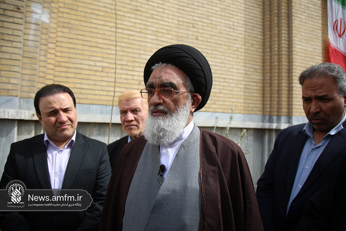 هرگاه دشمن تهدید کرده انگیزه مردم در حمایت از نظام بیشتر می‌شود