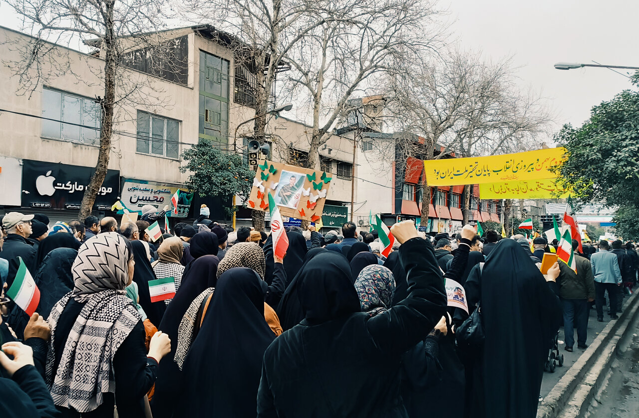 비디오 | 이란 민족이 여전히 제국주의 세력에 맞서 굳건히 서 있으며,