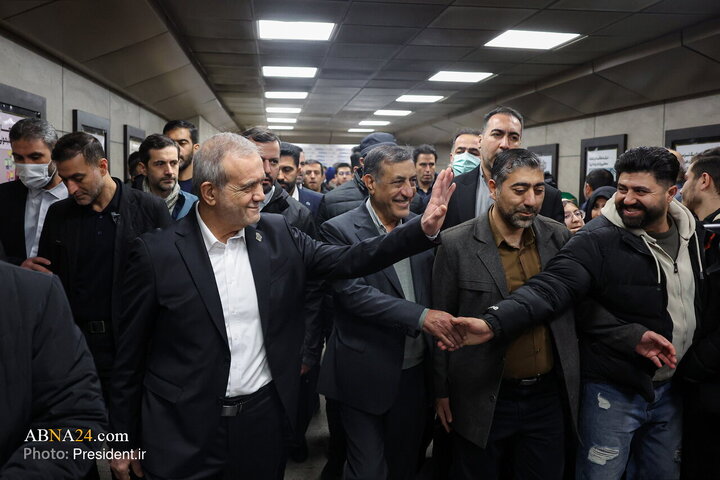 تقرير مصور/ الرئيس الإيراني يلقي كلمة بذكرى انتصار الثورة الاسلامية في البلاد