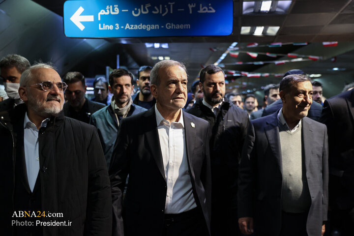 تقرير مصور/ الرئيس الإيراني يلقي كلمة بذكرى انتصار الثورة الاسلامية في البلاد