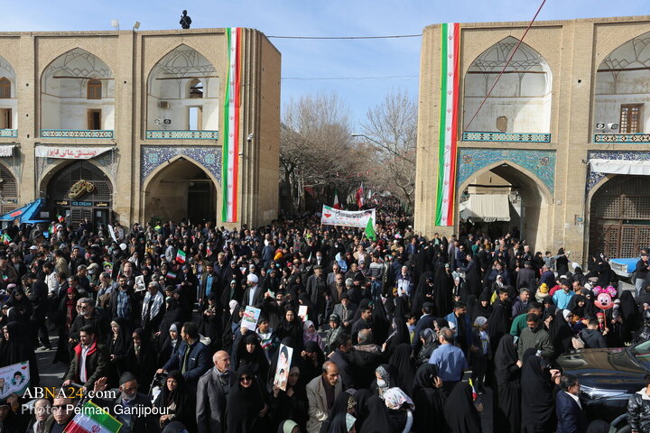 تقرير مصور/ مسيرات جماهيرية في مدينة اصفهان بذكرى انتصار الثورة الاسلامية المباركة في إيران