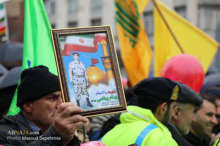 تقرير مصور/ مدينة تبريز تشهد مسيرات شعبية بذكرى انتصار الثورة الاسلامية المباركة في إيران