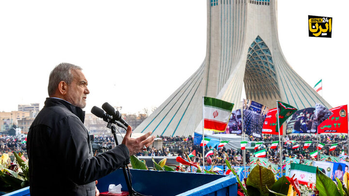 Pezeshkian hails enthusiastic turnout at 47th Islamic Revolution anniversary rallies