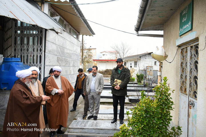 حضور آیت الله رمضانی در مسجد امام رضا(ع) و گلزار شهدای این مسجد در رودسر