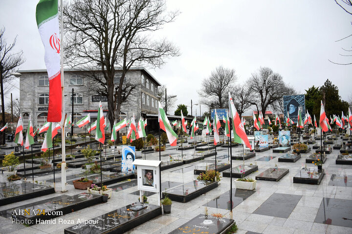 حضور آیت الله رمضانی در مسجد امام رضا(ع) و گلزار شهدای این مسجد در رودسر