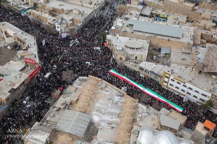 Informe fotográfico | Imágenes aéreas de la marcha del 22 de Bahman en Qom