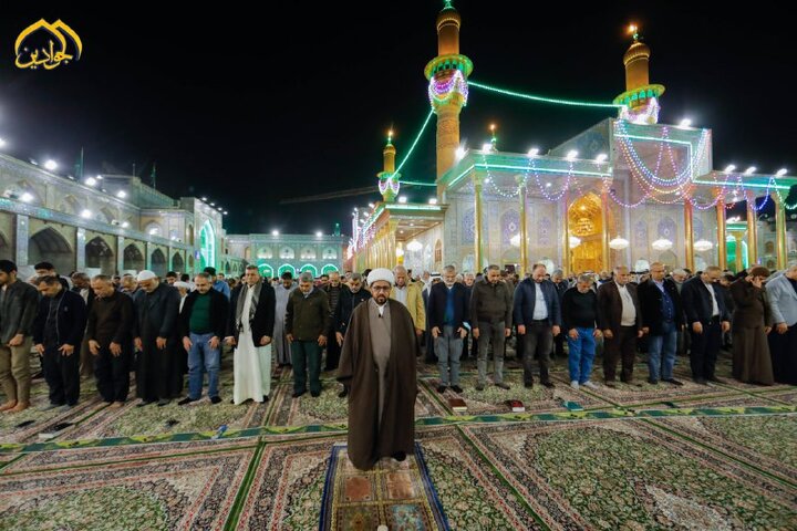 Informe fotográfico | Ecos de tawhid; oración en congregación en el santuario sagrado de Al-Kazimiyya (la paz sea con ellos)