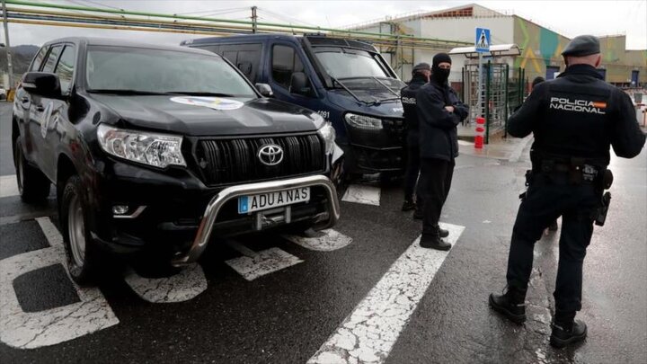 Policía de España registra sede de Sidenor por venta de acero a Israel