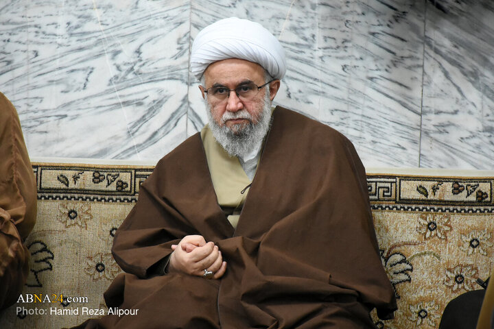 نشست قرار معنوی با سخنرانی آیت‌الله رمضانی در مسجد ابوذر رشت