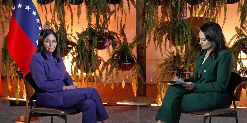 Венесуеланын мүвәггәти президенти: Мадуро ҝүнаһсыздыр вә һәм дә өлкәнин гануни президентидир