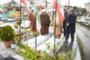 Photos: Ayatollah Ramazani Visits Imam Reza Mosque, Martyrs’ Cemetery in Rudsar
