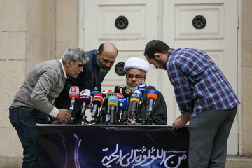 نشست خبری گرامیداشت سالروز انقلاب بحرین در موزه لانه جاسوسی آمریکا