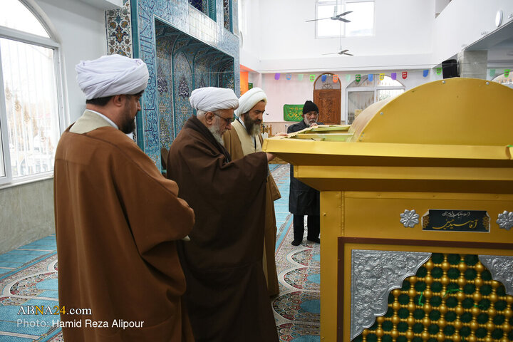 Photos: Ayatollah Ramazani Visits Imam Reza Mosque, Martyrs’ Cemetery in Rudsar