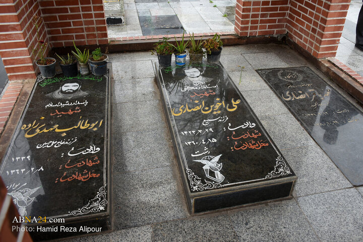 Photos: Ayatollah Ramazani Visits Imam Reza Mosque, Martyrs’ Cemetery in Rudsar