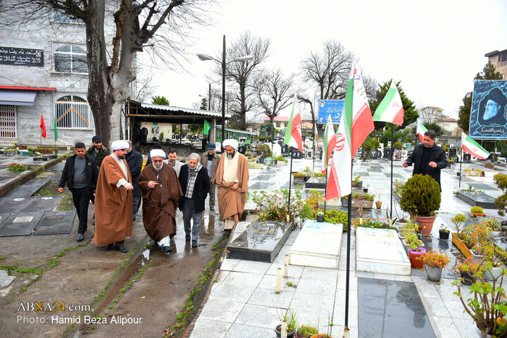 Photos: Ayatollah Ramazani Visits Imam Reza Mosque, Martyrs’ Cemetery in Rudsar