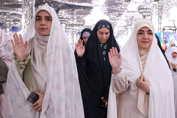 Photos: Mass wedding of 1,500 university couples held at Imam Reza Holy Shrine