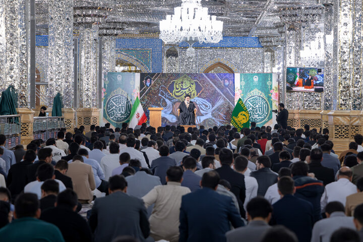 Photos: Mass wedding of 1,500 university couples held at Imam Reza Holy Shrine