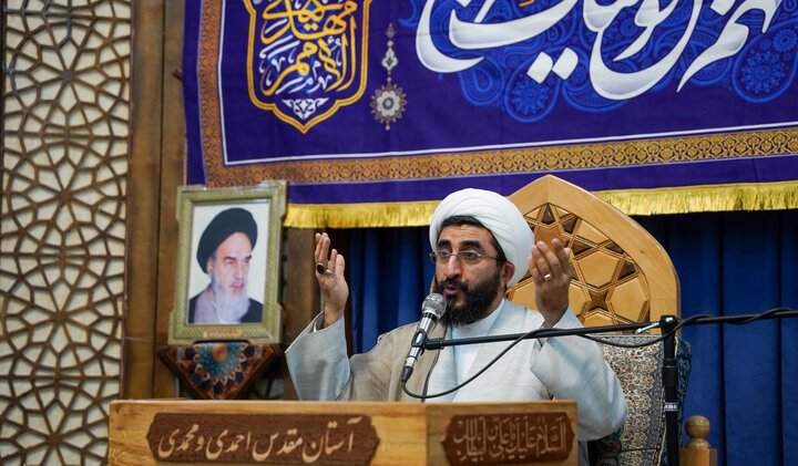 تکبر، انسان را از عرش برین به زیر می‌کشد