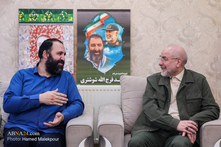 حضور دکتر قالیباف در منزل شهید فرج‌الله شوشتری