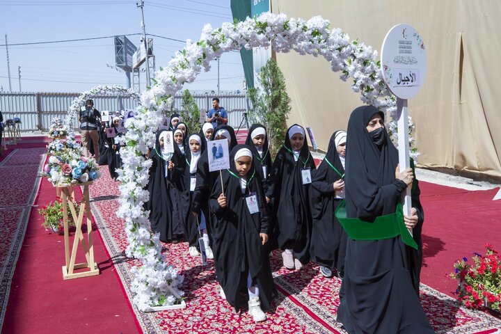 تقرير مصور/ إقامة حفل التكليف الشرعي للفتيات ضمن مشروع الورود الفاطمية للعتبة العباسية