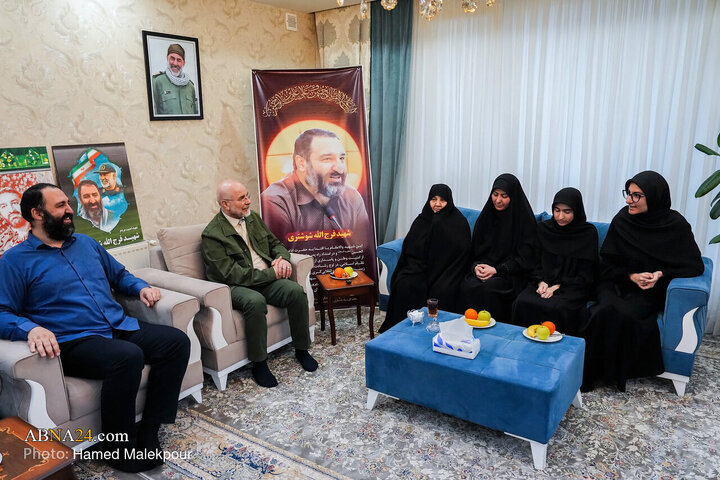 Photos: Dr. Ghalibaf meets family of Martyr Farajollah Shushtari