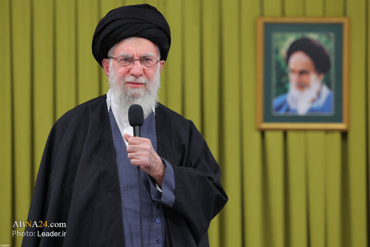 پیام رهبر انقلاب به مناسبت حماسه آفرینی ملت ایران در راهپیمایی ۲۲ بهمن