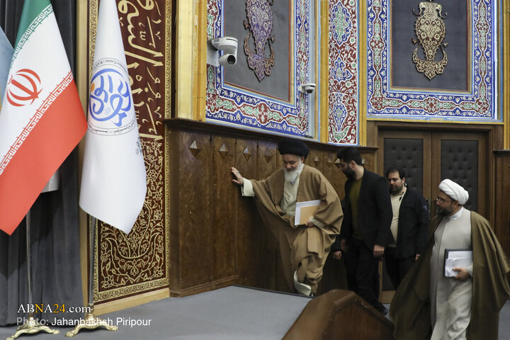 آیت‌الله سیدهاشم حسینی بوشهری، رئیس جامعه مدرسین حوزه علمیه قم در بیست و هفتمین همایش کتاب سال حوزه و نهمین جشنواره مقالات علمی حوزه