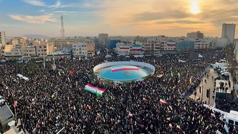 ইরানের শক্তির সামনে আমেরিকা এবং পশ্চিমা দেশগুলি অসহায়।