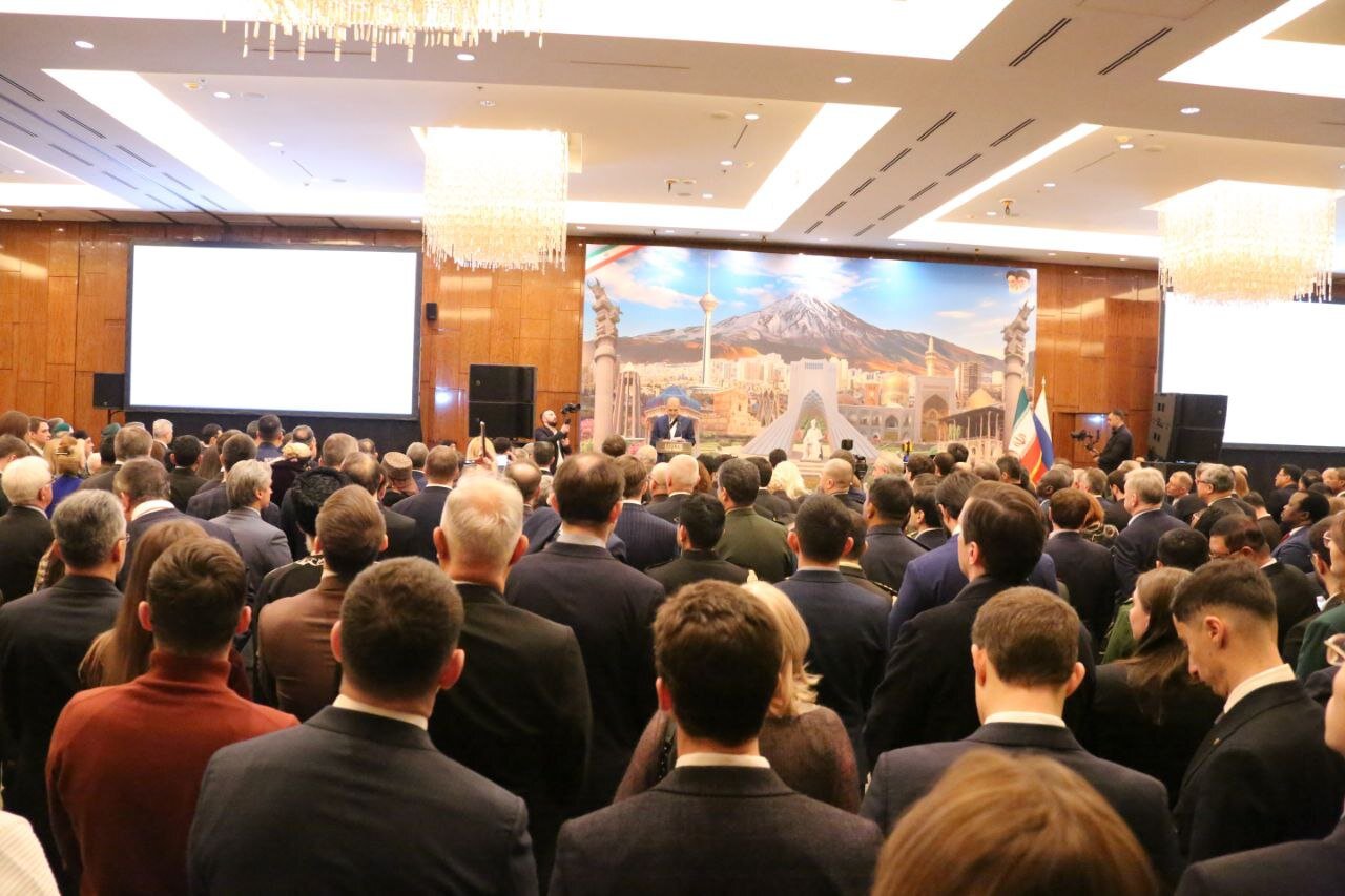 وزیر انرژی روسیه: توسعه مناسبات با ایران را مستقل از تحریمها دنبال میکنیم