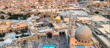 Imágenes de los preparativos en el santuario de la Dama de la Generosidad para recibir a los peregrinos en el mes sagrado de Ramadán