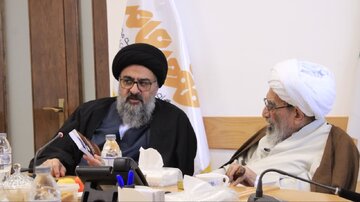 بازدید آیت‌الله اشرفی شاهرودی از پژوهشگاه مطالعات فقه معاصر + تصویر