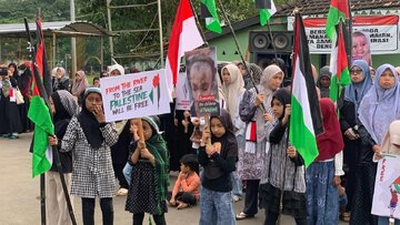Informe fotográfico | Seguidores de Ahlul Bayt se manifiestan en Jepara, Indonesia, en apoyo a Palestina y expresando respaldo a Irán