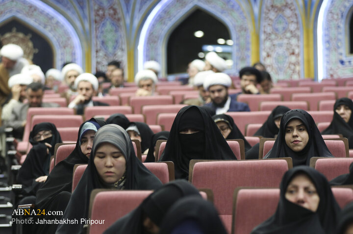 Photos: 27th Seminary Book of Year Conference Held in Qom