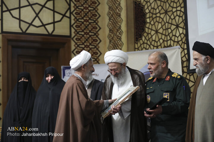 Photos: 27th Seminary Book of Year Conference Held in Qom