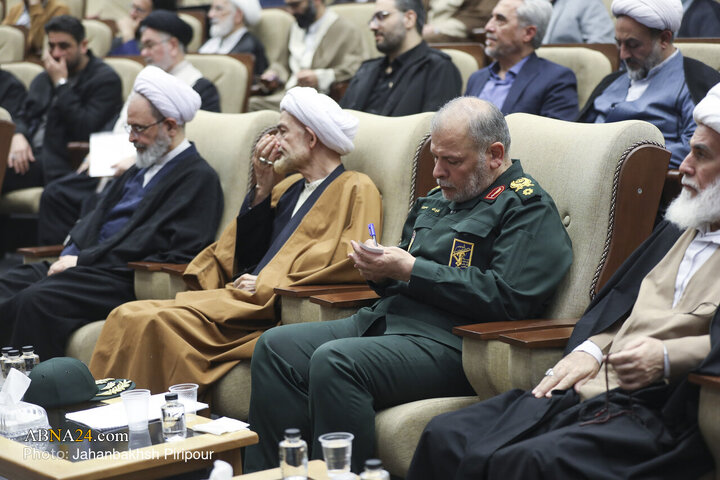 Photos: 27th Seminary Book of Year Conference Held in Qom