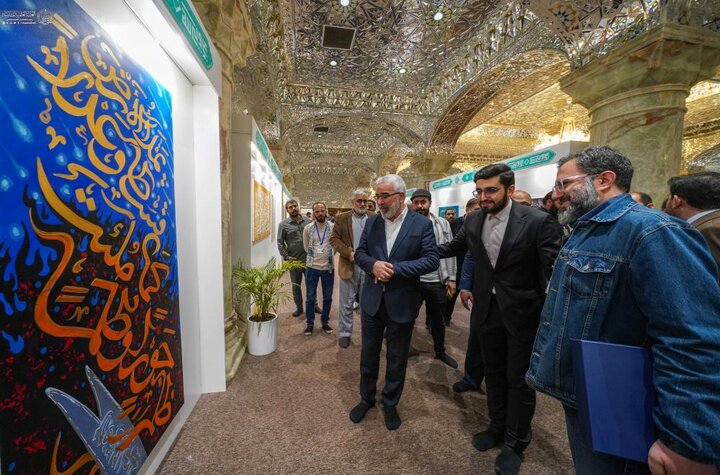 تقرير مصور/ بأكثر من مئة لوحة فنية افتتاح معرض (فنّ الانتظار) في العتبة العلوية المقدسة