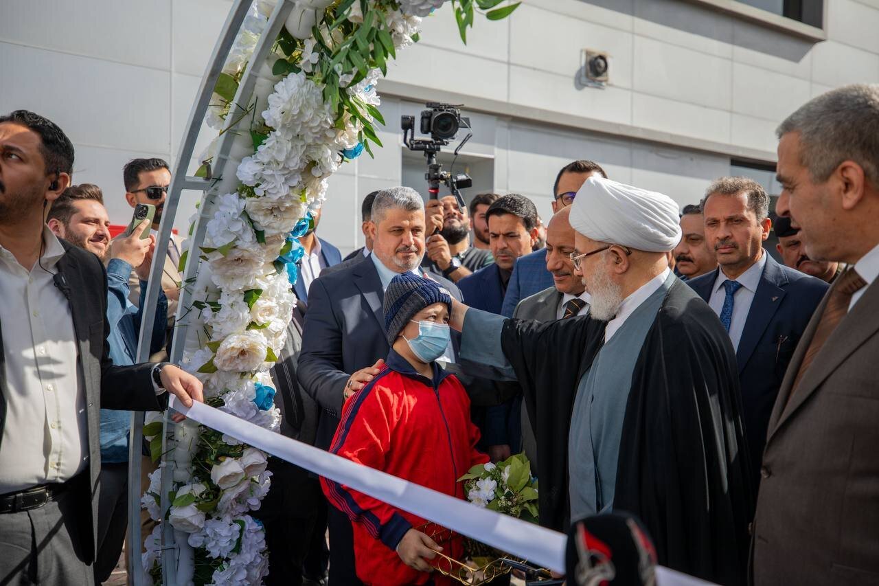 رونمایی از ربات جراح و یک دستگاه سیار تصویربرداری پتاسکن با حمایت آستان مقدس امام حسین(ع) + تصاویر