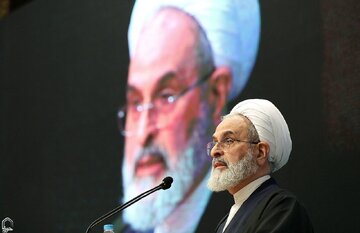 آية الله أعرافي يدعو  إلى تحويل جوائز الحوزة العلمية إلى محرك لتجديد الحضارة الإسلامية