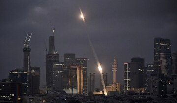 Iran Ta Yi Gargaɗi Maida Martanin Makamai Masu Linzami A Cikin Sa'o'i 48 Ga Shirin Amurka Da Isra'ila