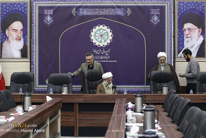 نشست علمی بررسی روش‌شناسی تألیف «موسوعة التاریخ الاسلامی» با حضور آیت‌الله یوسفی غروی