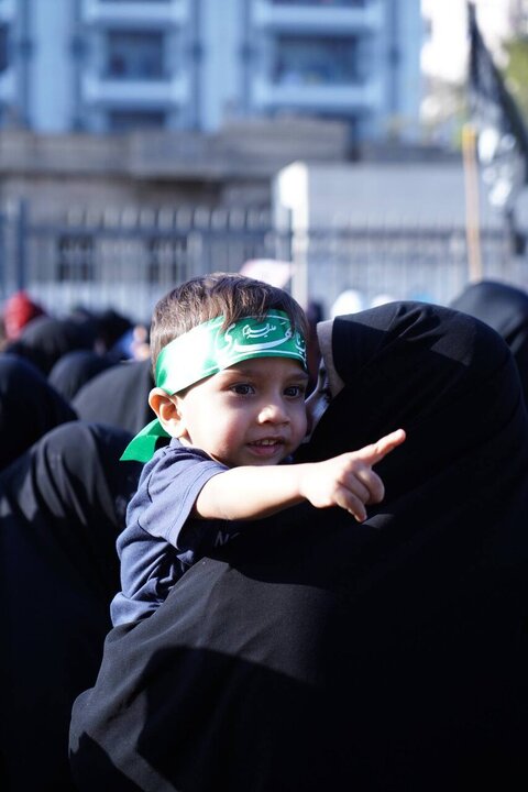 Informe fotográfico | Cientos de niños renuevan su lealtad al Imam Khamenei durante la concentración en Karachi