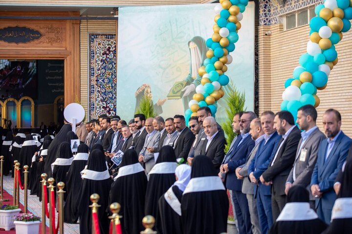 Informe fotográfico | Santuario Sagrado de al-Abbas: Más de 6.000 escolares de Karbala llegan para la octava ceremonia central de Taklīf