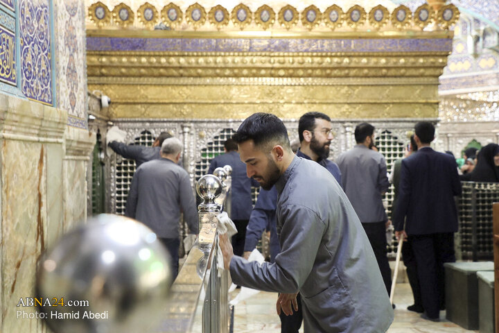 تنظیف مضجع شریف حرم حضرت معصومه(س)