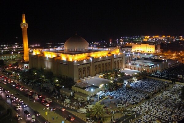 ইবাদত অনুষ্ঠান থেকে ইসলামী গ্রন্থাগার