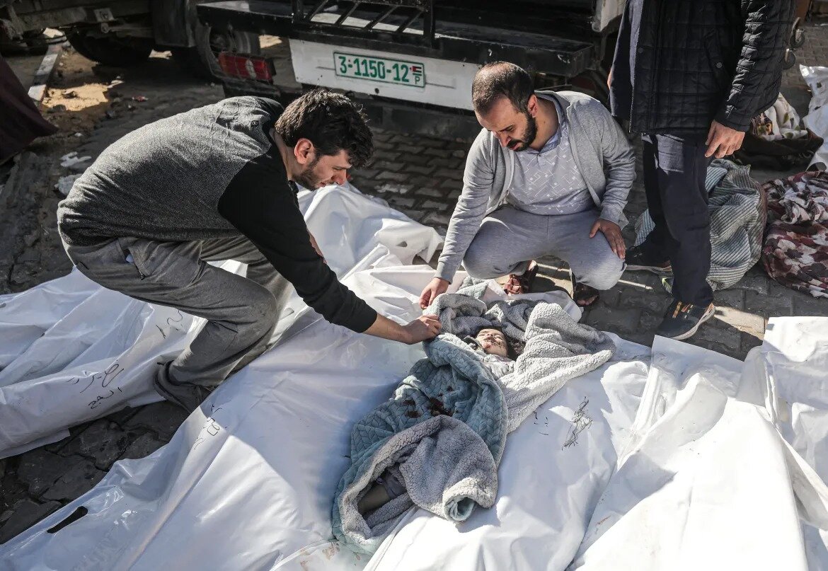 شهيدان و11 جريحا وصلوا مستشفيات غزة خلال 24 ساعة