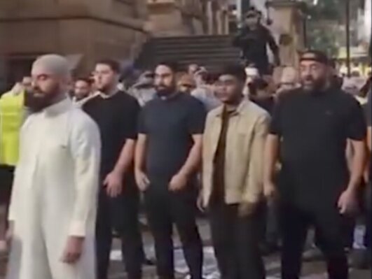 پلیس استرالیا به نماز جماعت حامیان فلسطین حمله کرد