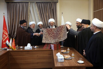 مراسم رونمایی از کتاب ارزشمند الشذرات الحسینیة