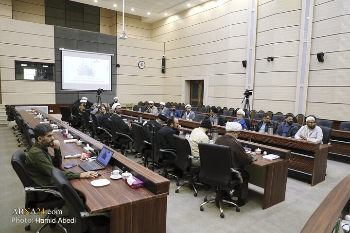 Photos: Scientific Session on “Intertextual Studies in Analysis of History, Biography of AhlulBayt” Held in Qom